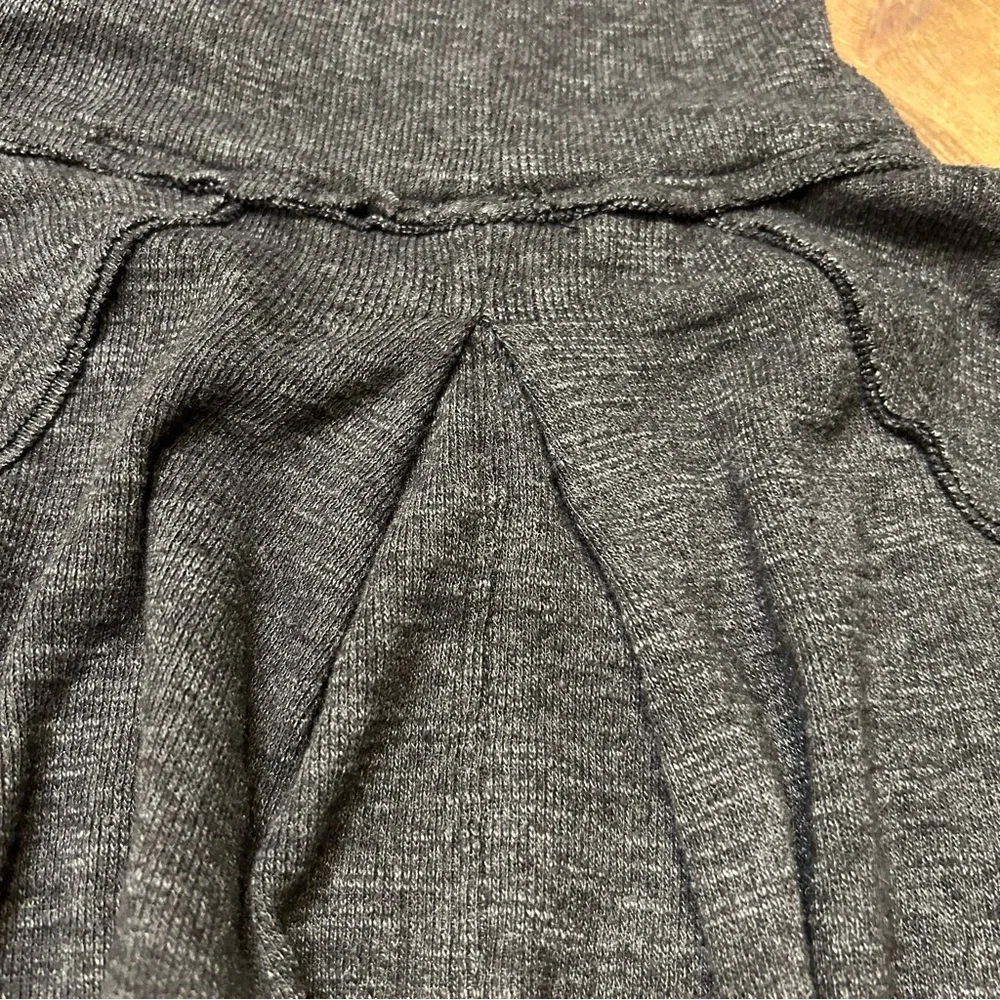 Free People Split Back Turtleneck black charcoal size M